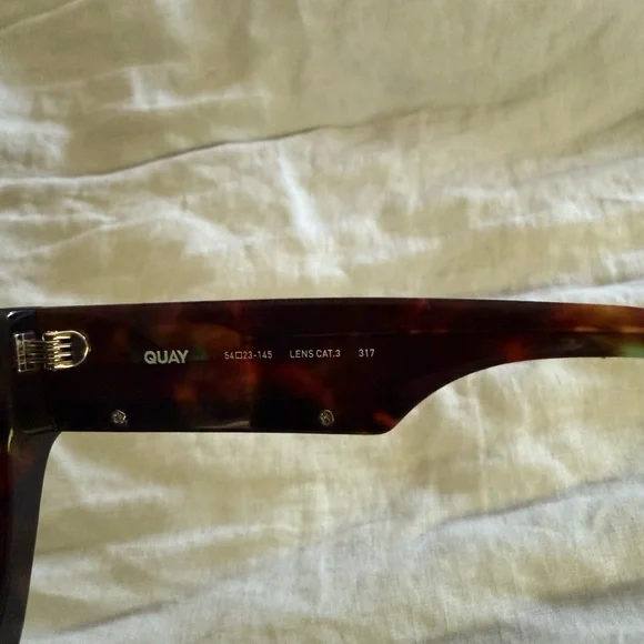 Quay ‘ BY THE WAY’ new  sunglasses - Picture 6 of 11